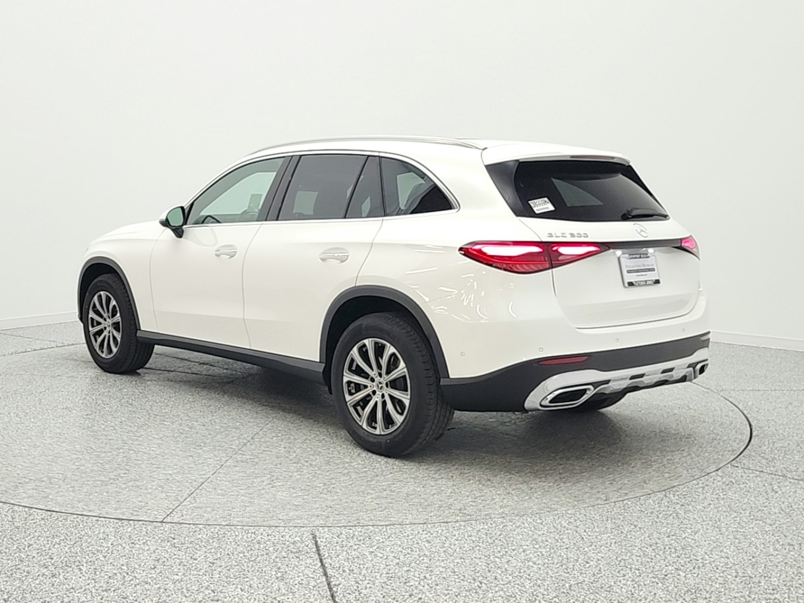 New 2026 Polar White Mercedes-Benz GLC 300 SUV image 7