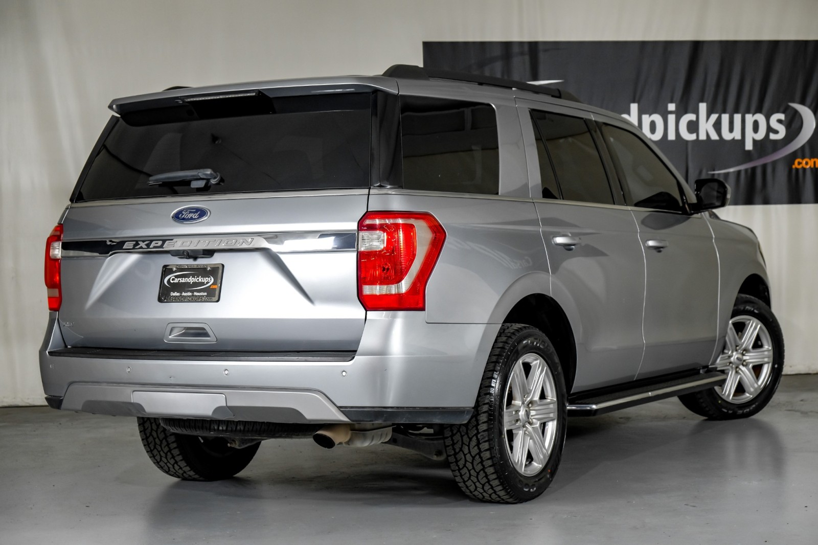 2020 Ford Expedition XLT 8