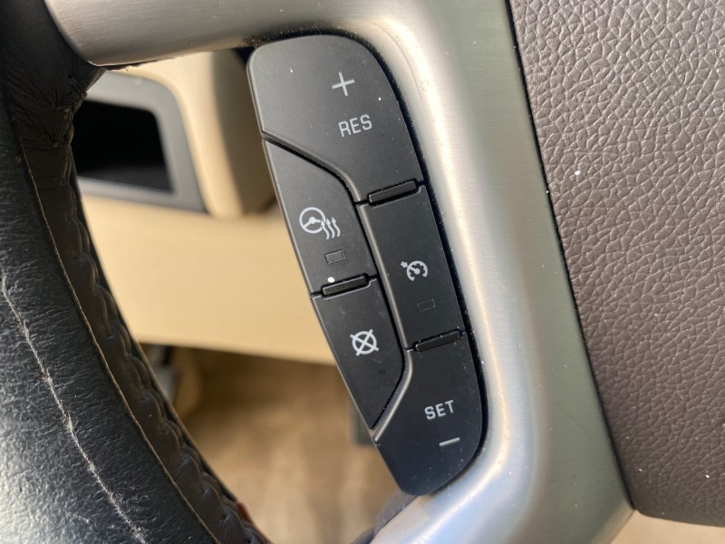 2013 Cadillac Escalade Luxury 1 OWNER LOW MILES 70,251 in ,