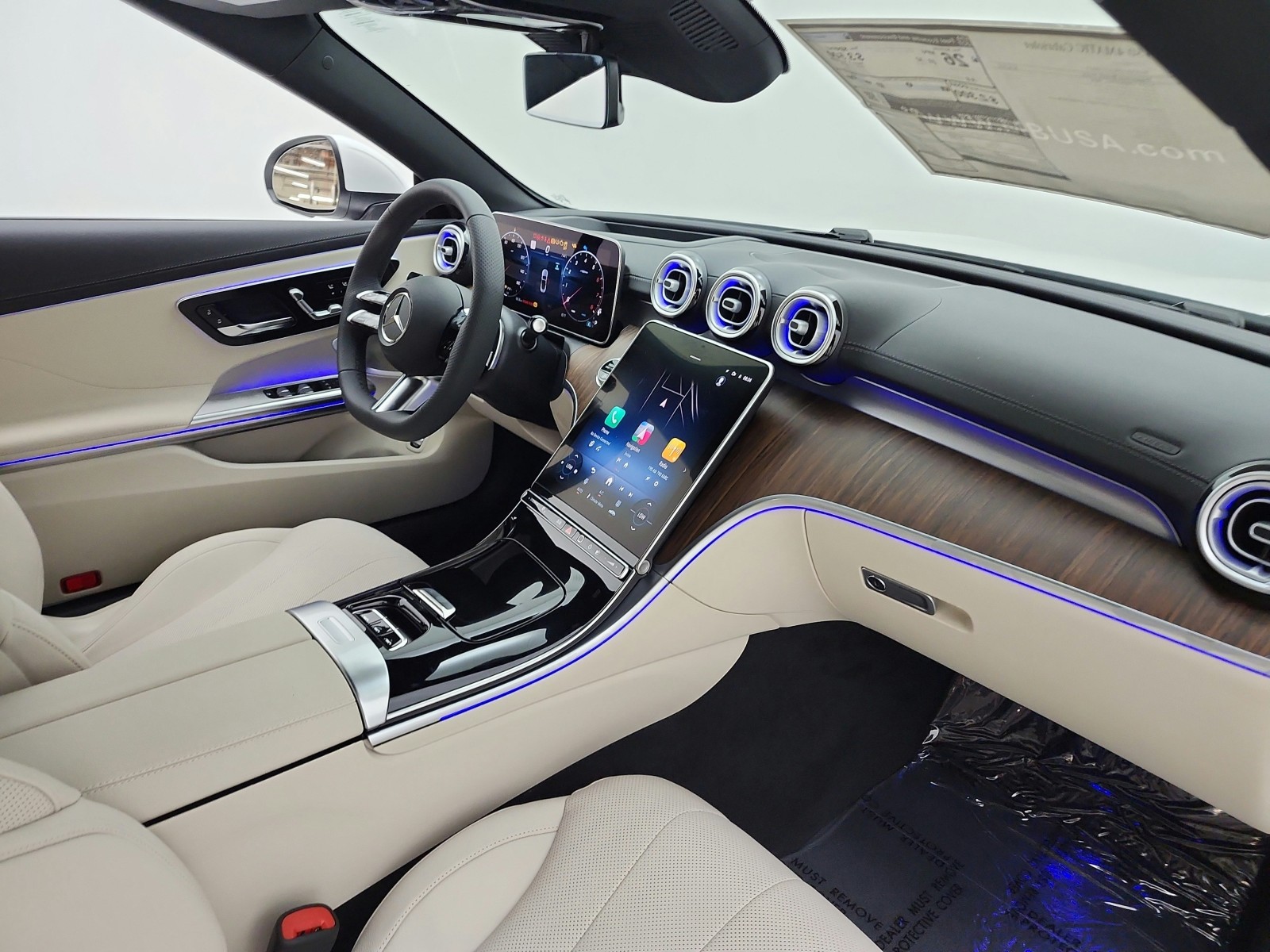 New 2027 MANUFAKTUR Moonlight White Metallic Mercedes-Benz CLE 450 4MATIC® Cabriolet image 15