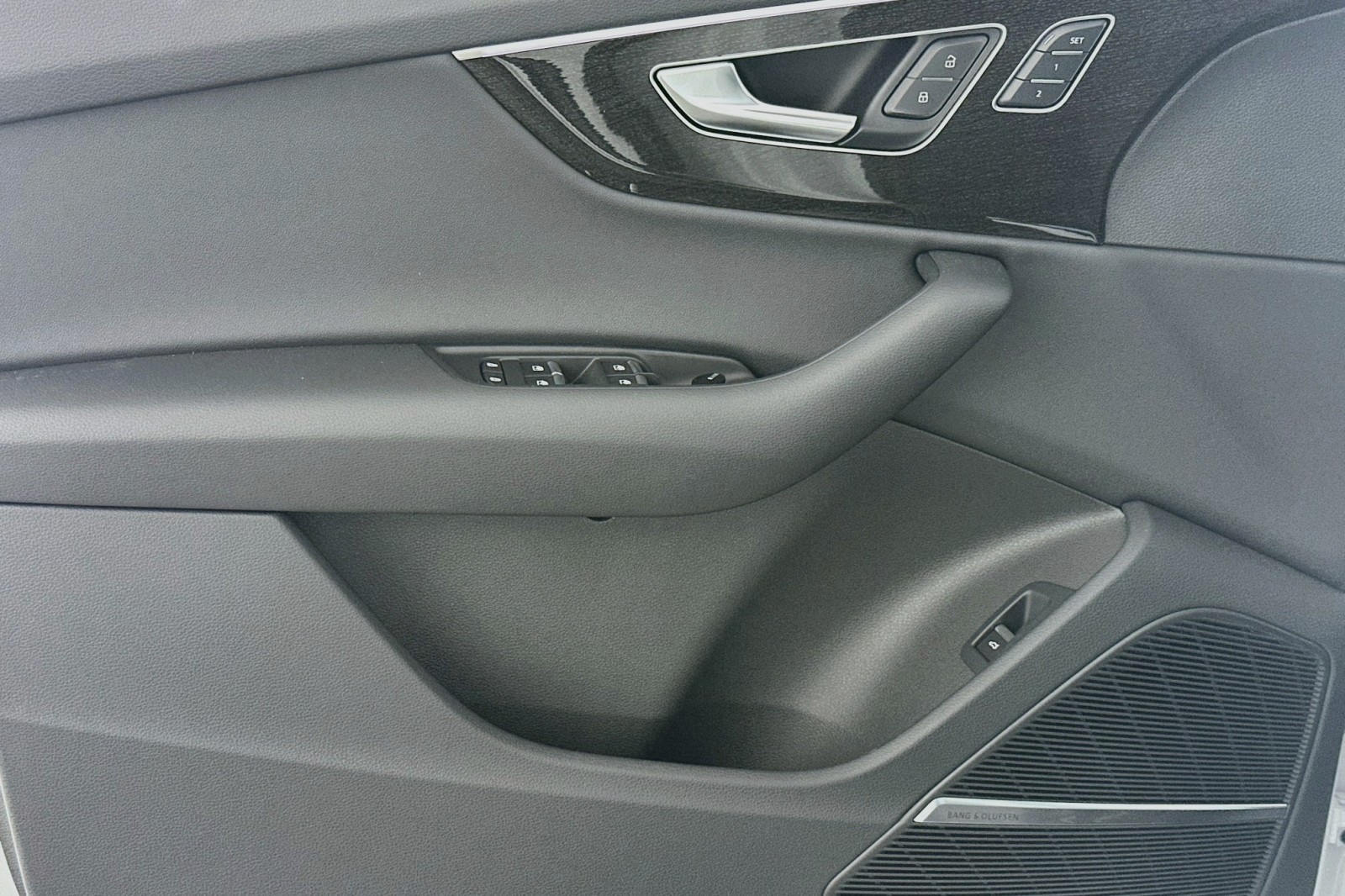 New 2026 Glacier White Metallic Audi Premium image 19