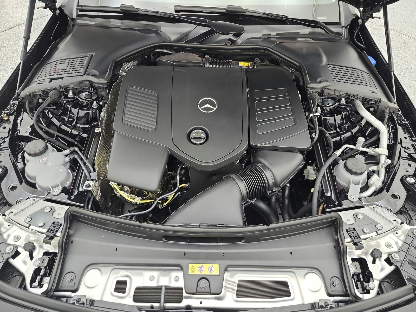 New 2027 Black Mercedes-Benz CLE 300 4MATIC® Coupe image 11