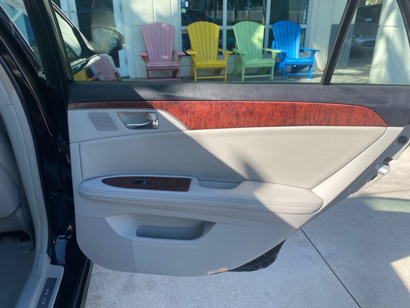 2011 Toyota Avalon Limited LOW MILES 80,879 in ,