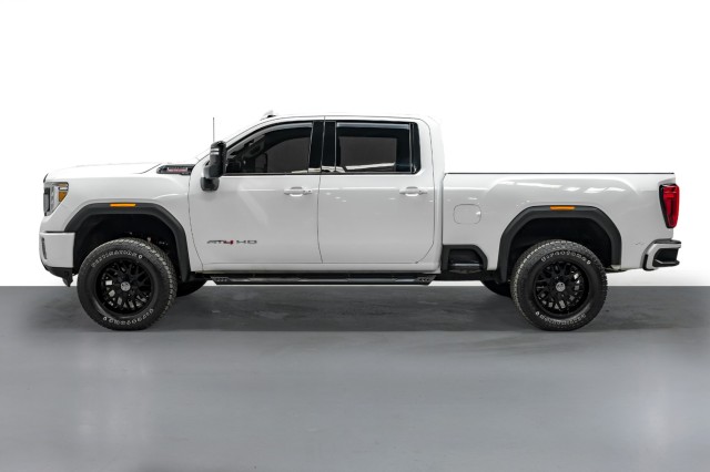 2022 GMC Sierra 2500HD AT4 9