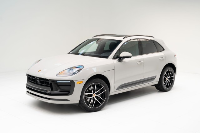 2025  Macan  in , 