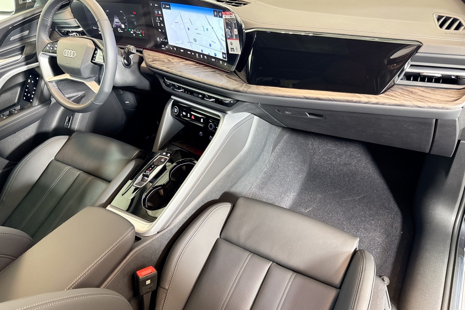 New 2025 Tambora Gray Metallic Audi Premium Plus 2.0 TFSI quattro image 26