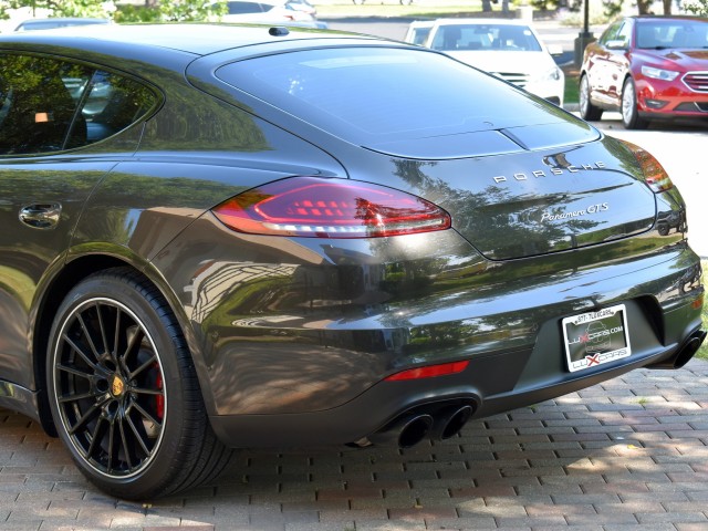 2016 Porsche Panamera GTS PDK Carbon Steering Wheel Lane Departure Premium Pkg. Plus Park Assist Bose Sound MSRP $133,580 10