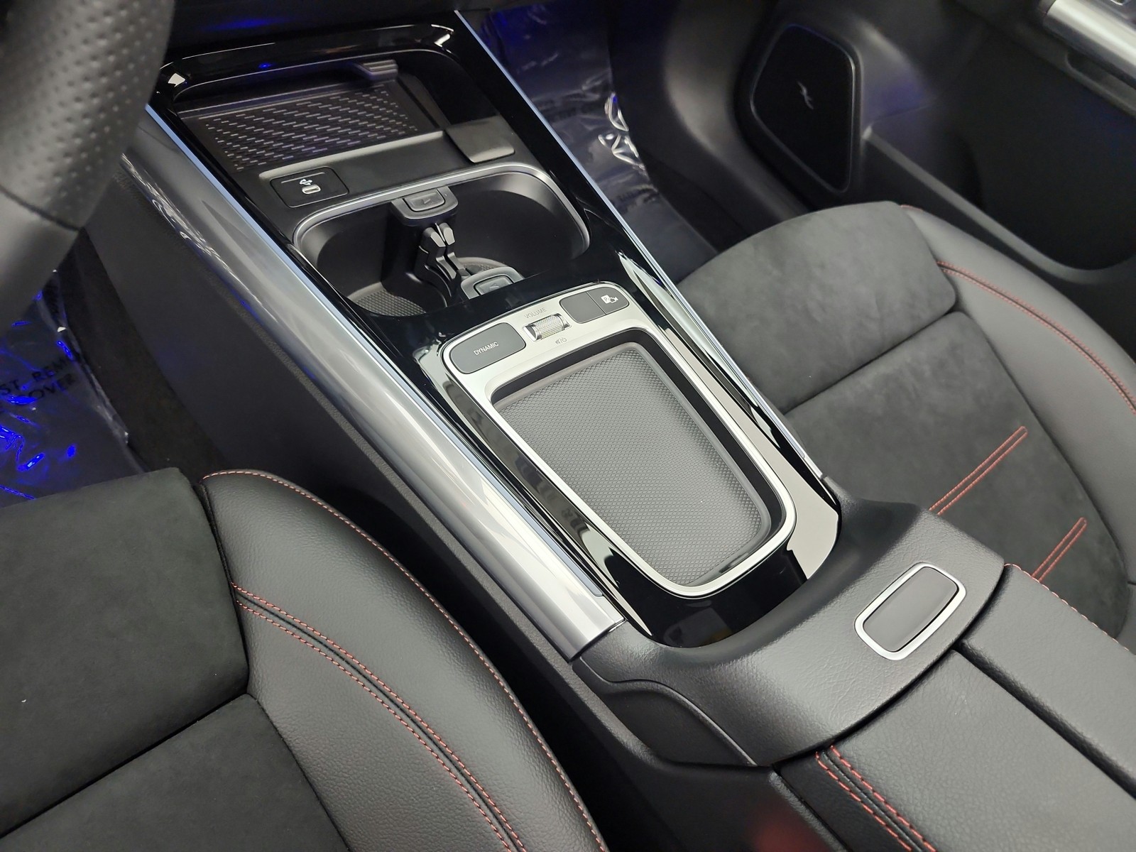 New 2026 ALPINE GREY Mercedes-Benz AMG® GLA 35 4MATIC SUV image 10