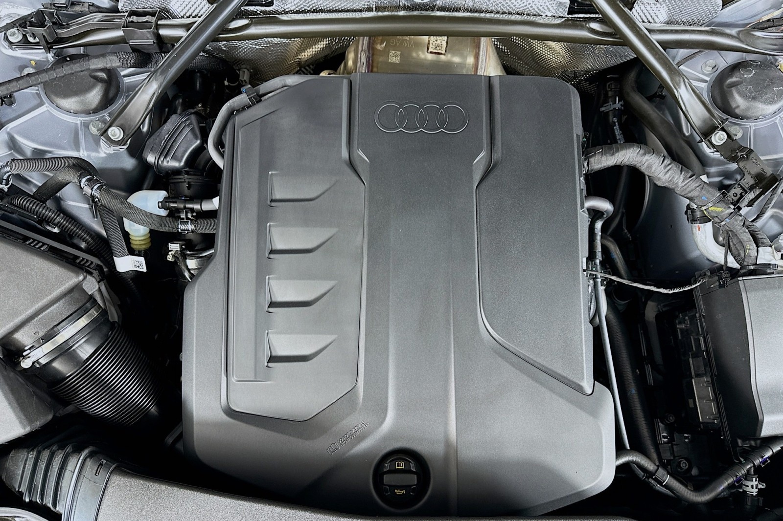 New 2025 Florett Silver Metallic Audi Premium image 12