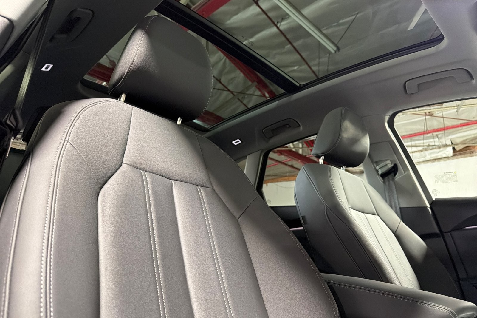 Used 2025 Mythos Black Metallic Audi Premium 2.0 TFSI quattro image 16