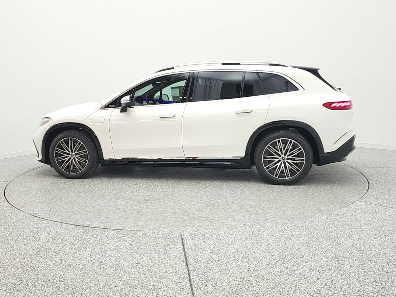 New 2026 Polar White Mercedes-Benz EQS 400 image 8