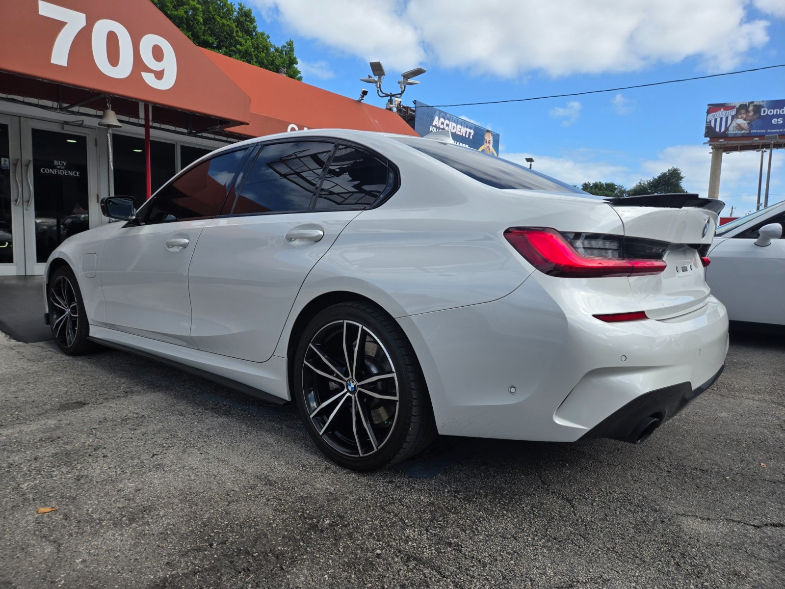 2021 BMW 330e - $18,988