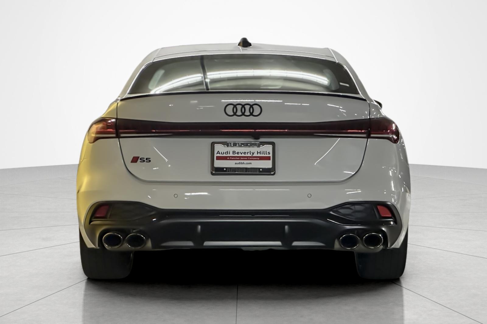 New 2026 Glacier White Metallic Audi Premium Plus 3.0 TFSI quattro image 5