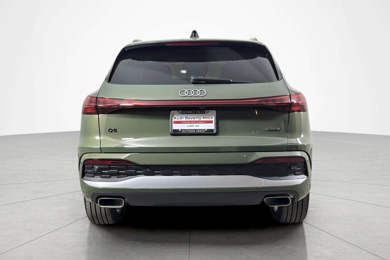 Used 2025 District Green Metallic Audi Premium Plus 2.0 TFSI quattro image 4