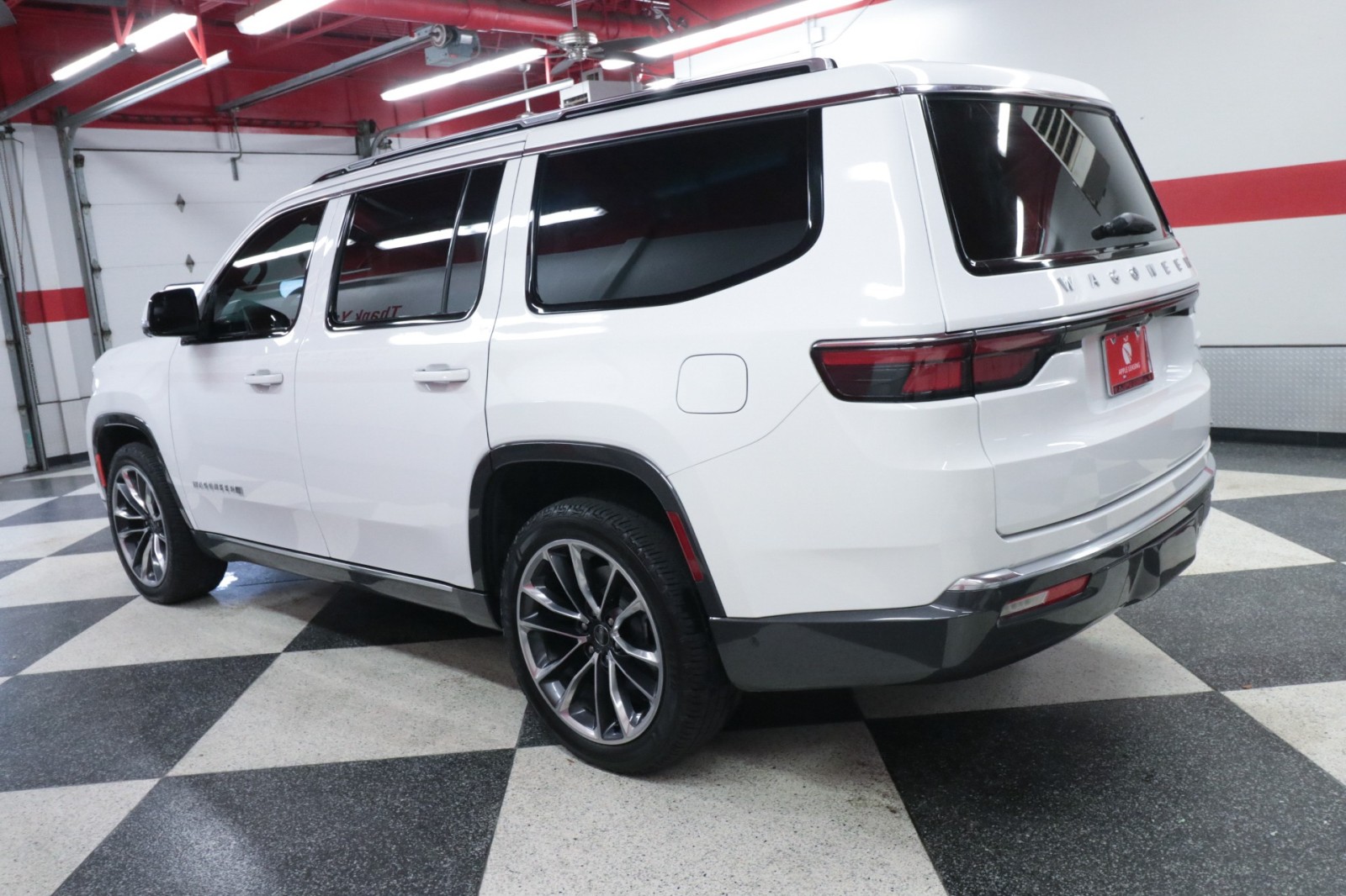 Used Car 2022 Jeep Wagoneer  Series Iii For Sale Under $35,000 In Austin, Texas