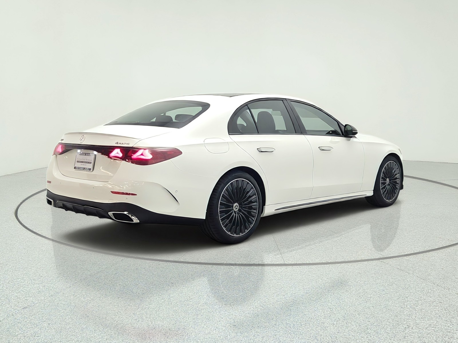 New 2027 Polar White Mercedes-Benz E 450 4MATIC® Sedan image 5