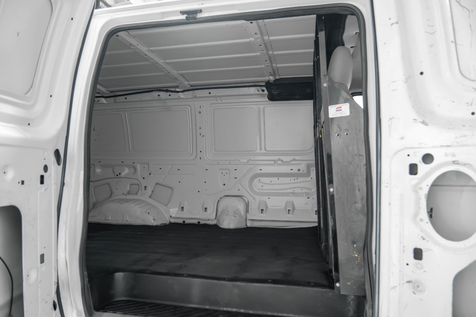 2012 Ford Econoline E-150 COMMERCIAL CARGO VAN VINYL SEATS CRUISE CONT 29