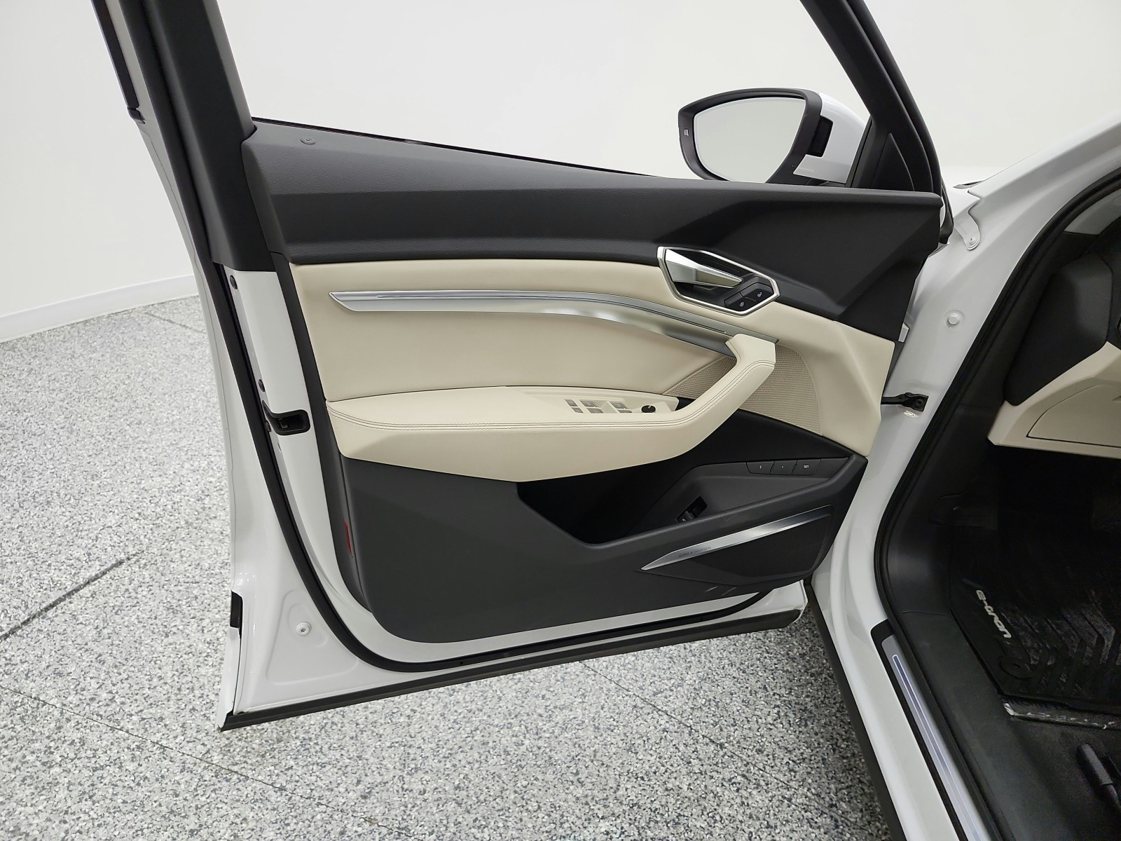 Used 2024 Glacier White Metallic Audi Premium Plus quattro image 14