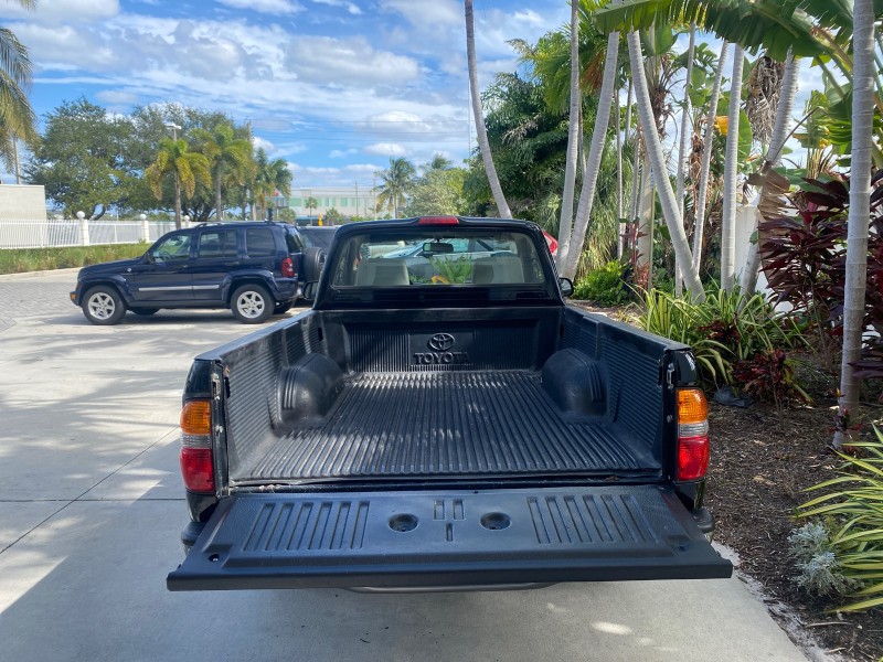 2002 Toyota Tacoma 1 OWNER AUTO AC 4 CYL in , 