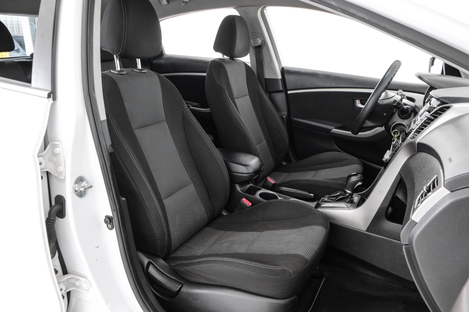 2015 Hyundai Elantra GT AUTOMATIC HEATED SEATS BLUETOOTH CRUISE CONTROL AL 28