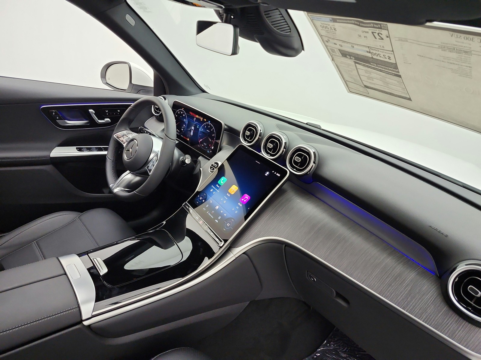 New 2027 Polar White Mercedes-Benz GLC 300 SUV image 14