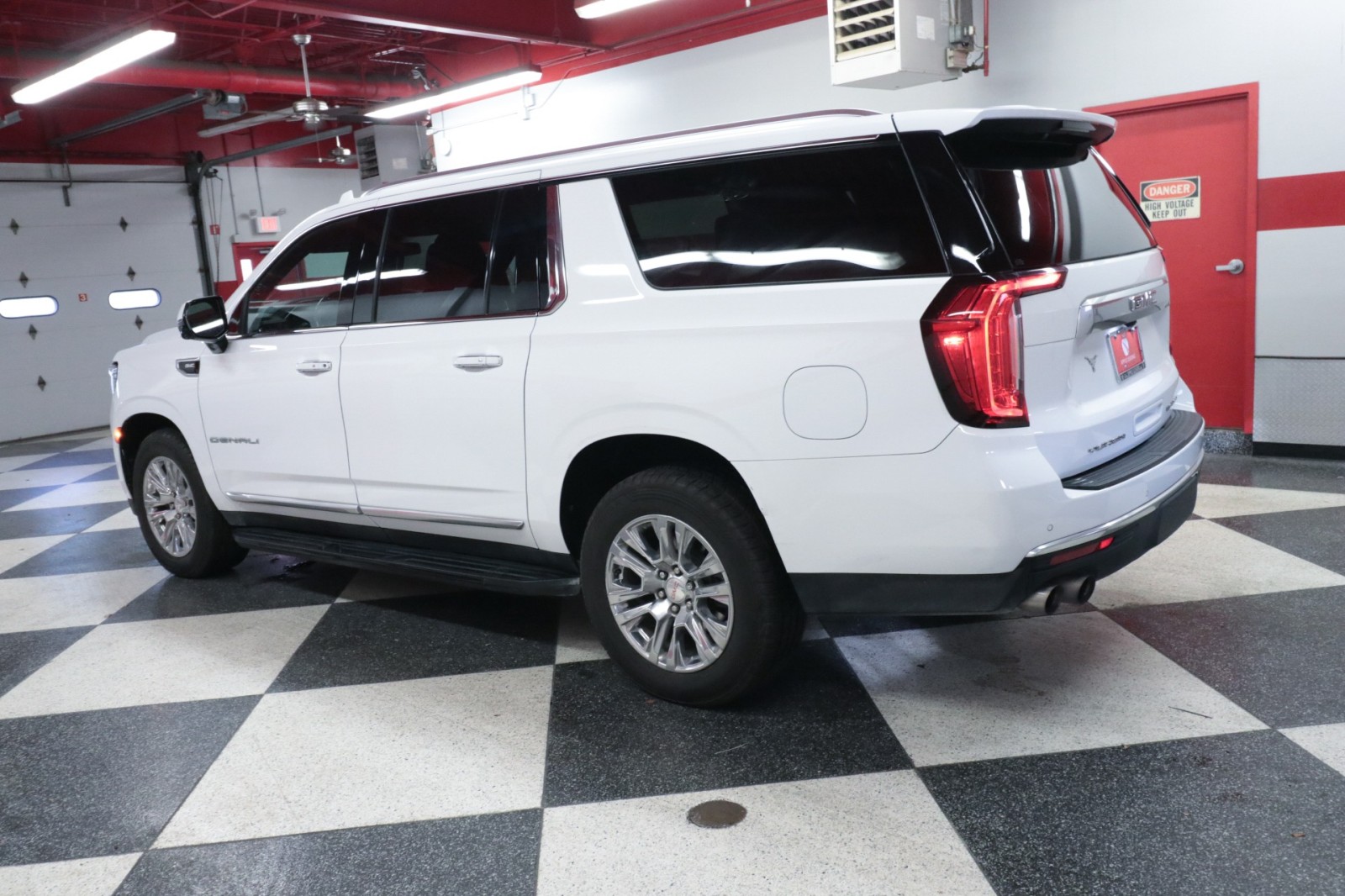 Used Car 2022 Gmc Yukon Xl  Denali For Sale Under $60,000 In Austin, Texas