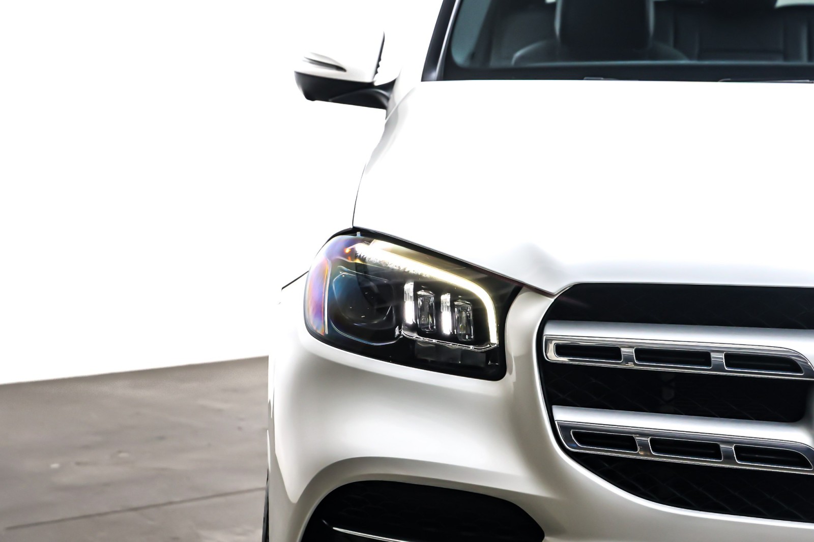 Used 2022 Polar White Mercedes-Benz GLS 450 4MATIC® SUV image 14