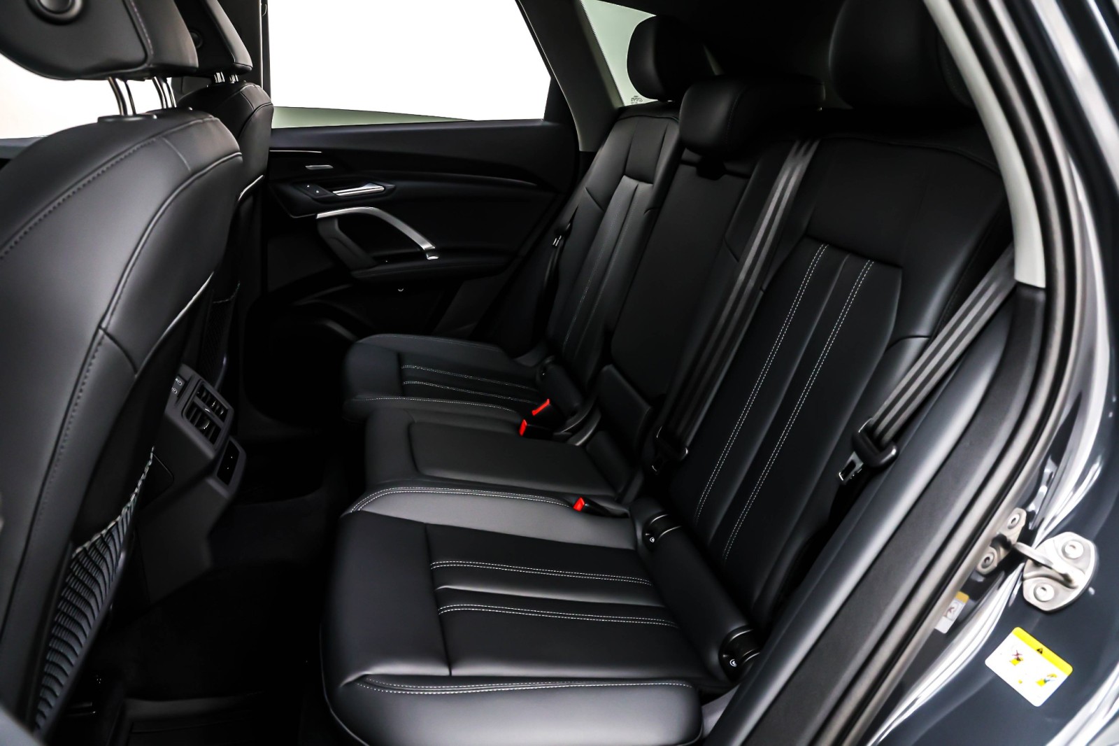 New 2025 Tambora Gray Metallic Audi Premium Plus 2.0 TFSI quattro image 8