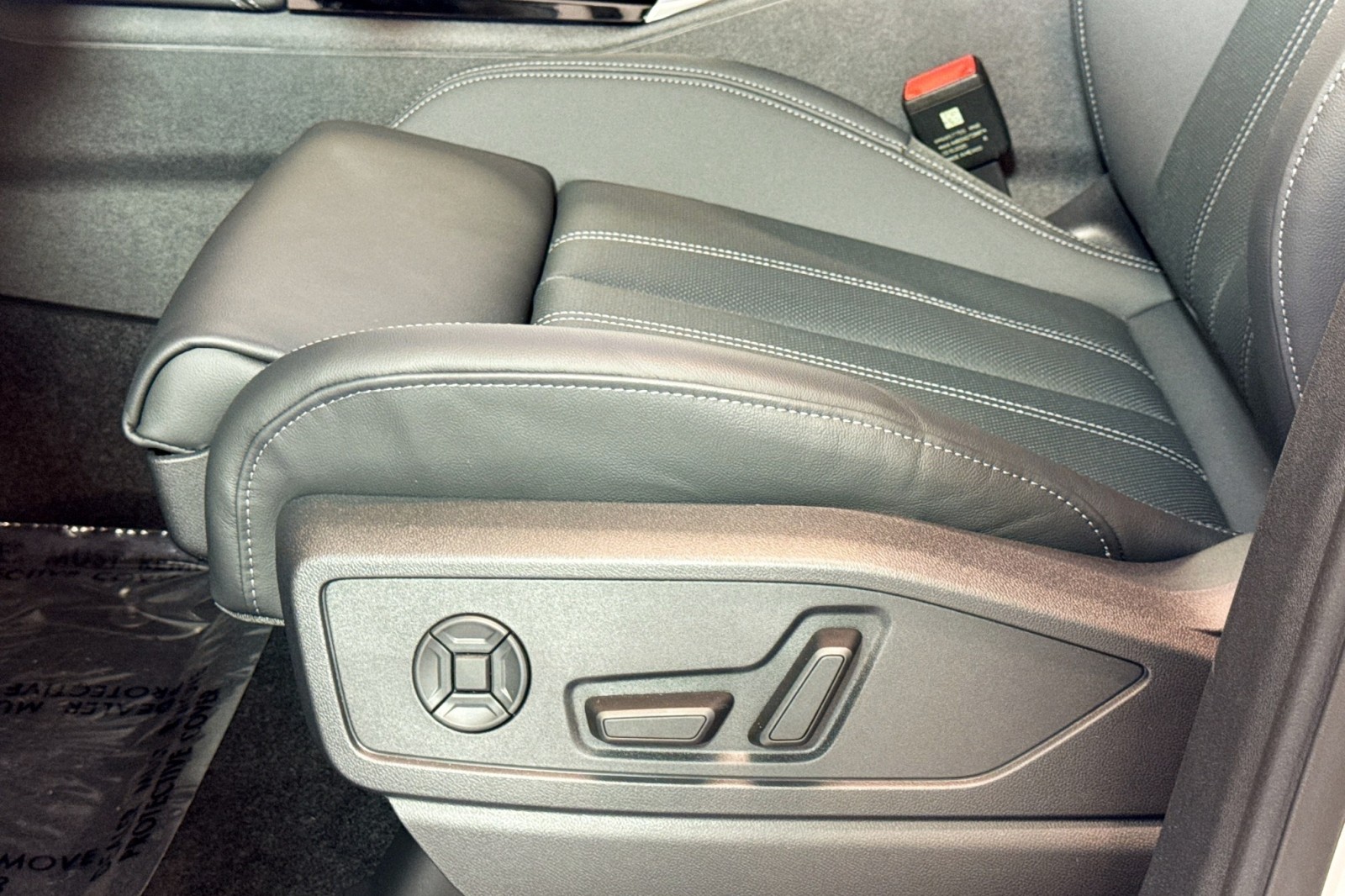 New 2025 Glacier White Metallic Audi Premium Plus 2.0 TFSI quattro image 16