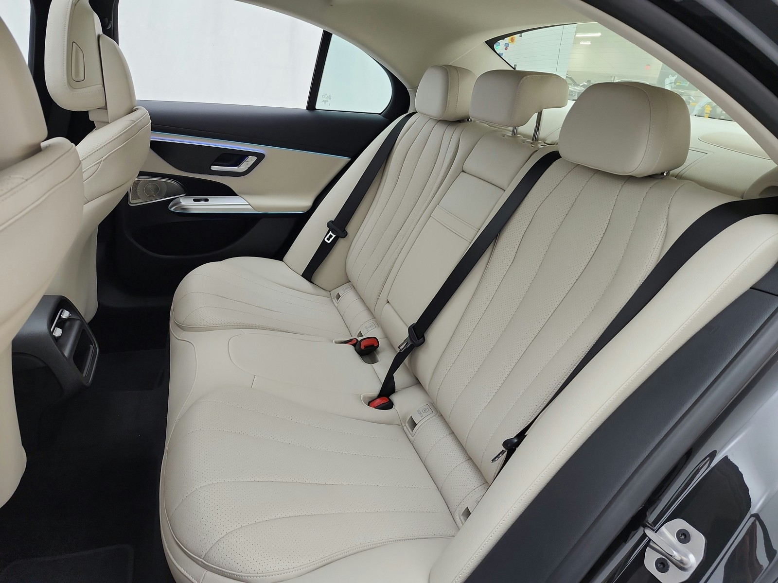 New 2027 Graphite Grey Metallic Mercedes-Benz E 350 RWD Sedan image 11