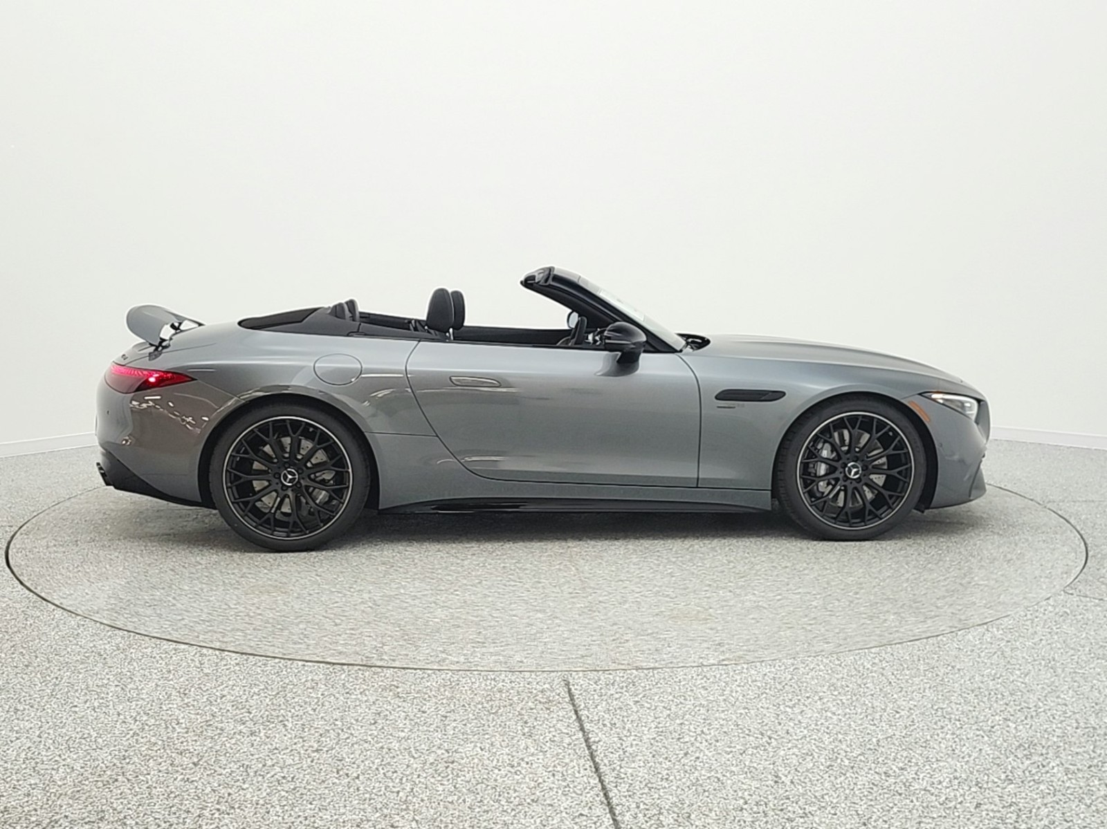 New 2026 Selenite Grey Metallic Mercedes-Benz AMG® SL 43 image 4