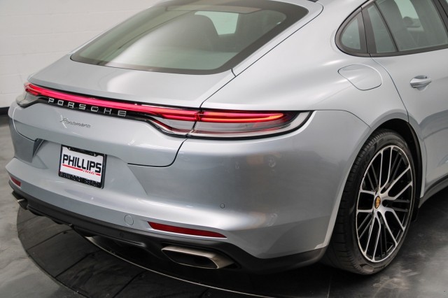 2021 Porsche Panamera  14