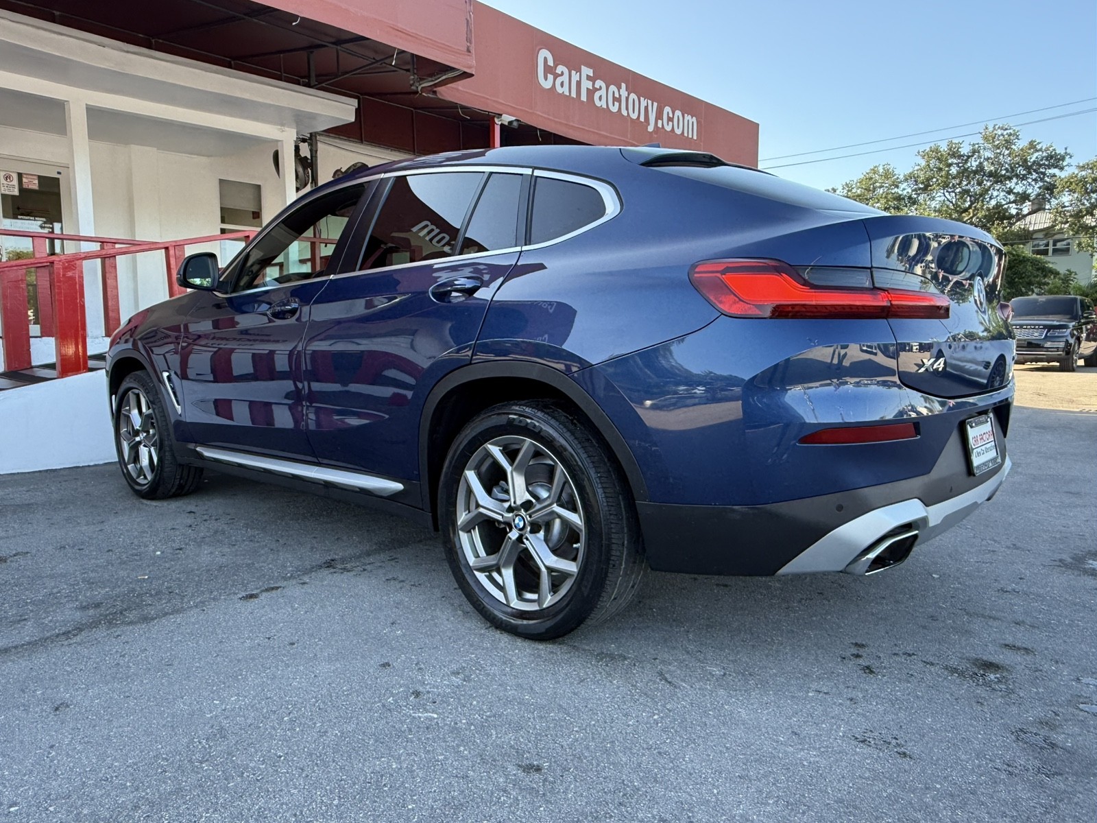 2022 BMW X4 - $31,977