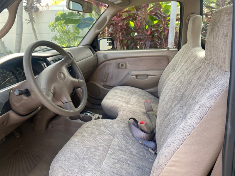 2002 Toyota Tacoma 1 OWNER AUTO AC 4 CYL in , 