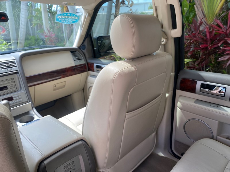 2004 Lincoln Navigator LOW MILES 67,511 SUNROOF in ,