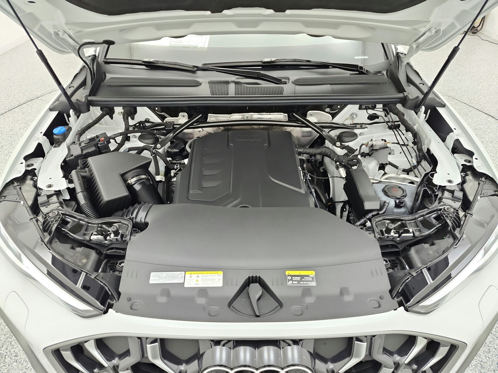 New 2026 Glacier White Metallic Audi Premium Plus 2.0 TFSI quattro image 12