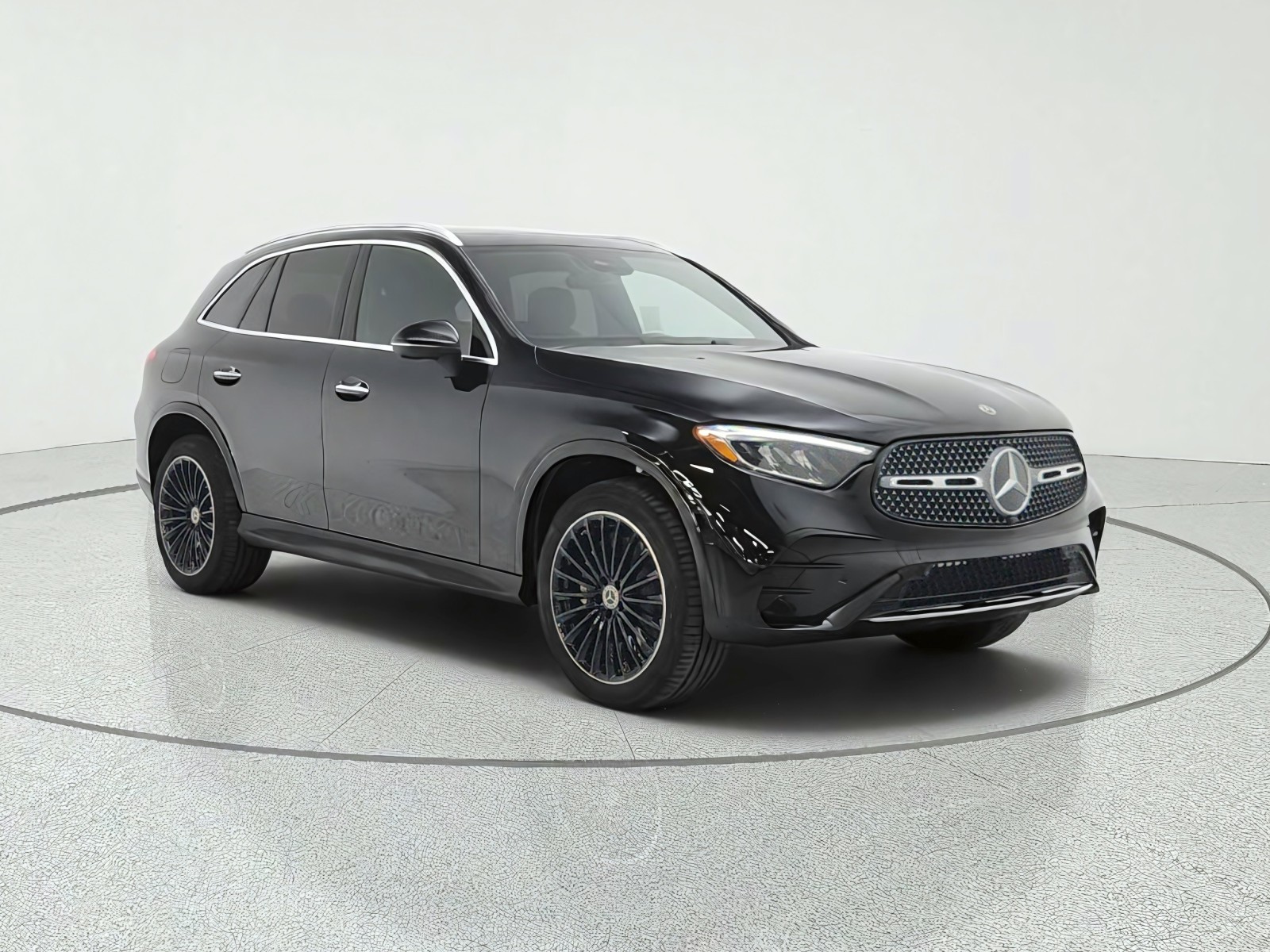 New 2027 Black Mercedes-Benz GLC 300 SUV image 3