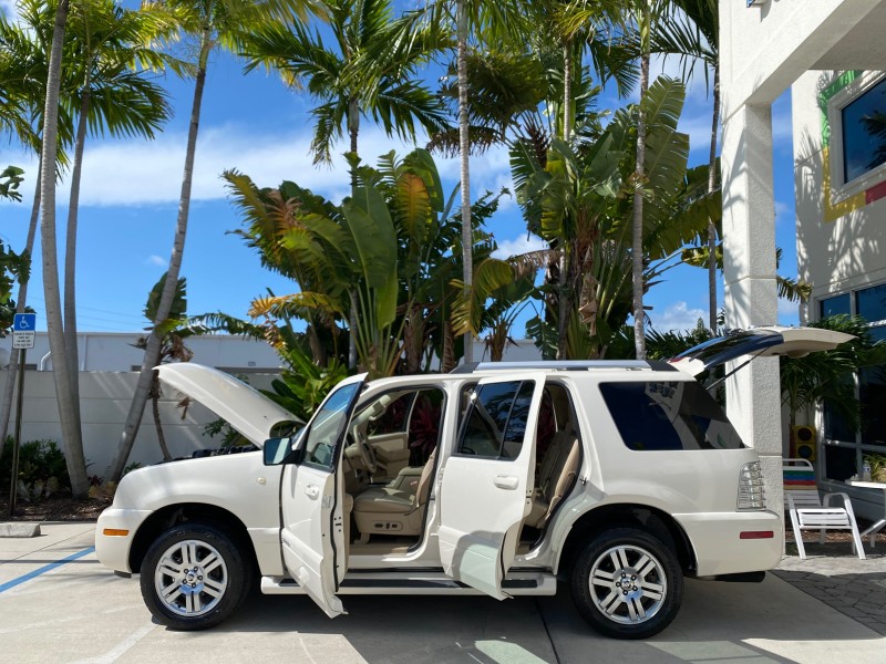 2007 Mercury Mountaineer SUV Premier 1 OWNER in ,