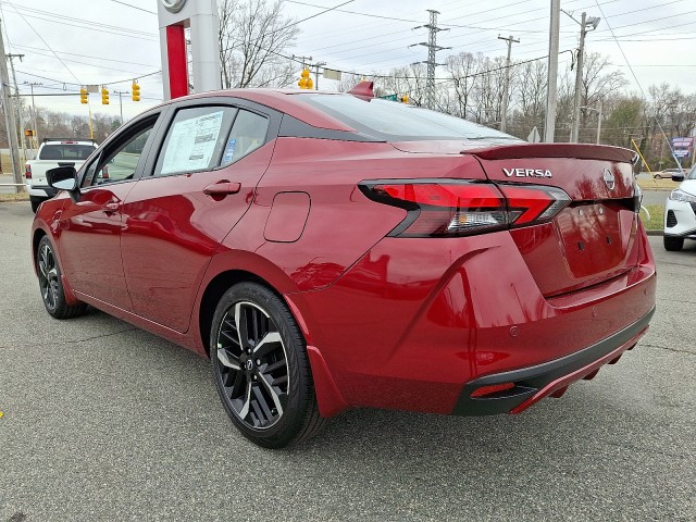 NissanVersa5