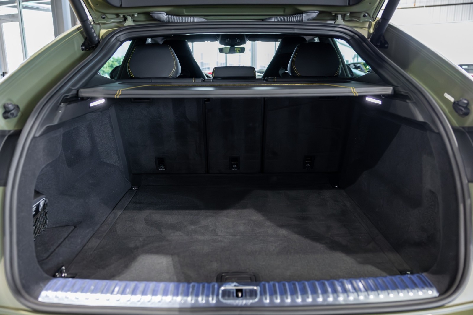 Used Car 2023 Lamborghini Urus  Performante For Sale Under $300,000 In Boerne, Texas