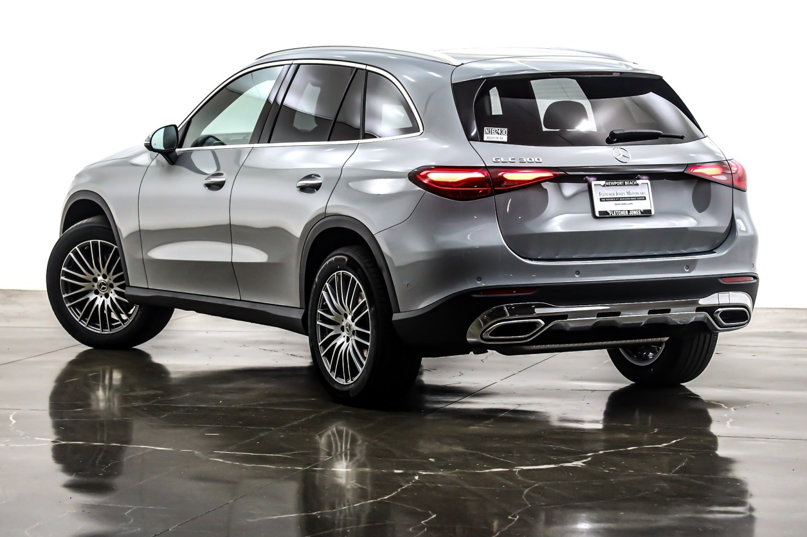 New 2026 MANUFAKTUR Alpine Grey Mercedes-Benz GLC 300 image 12