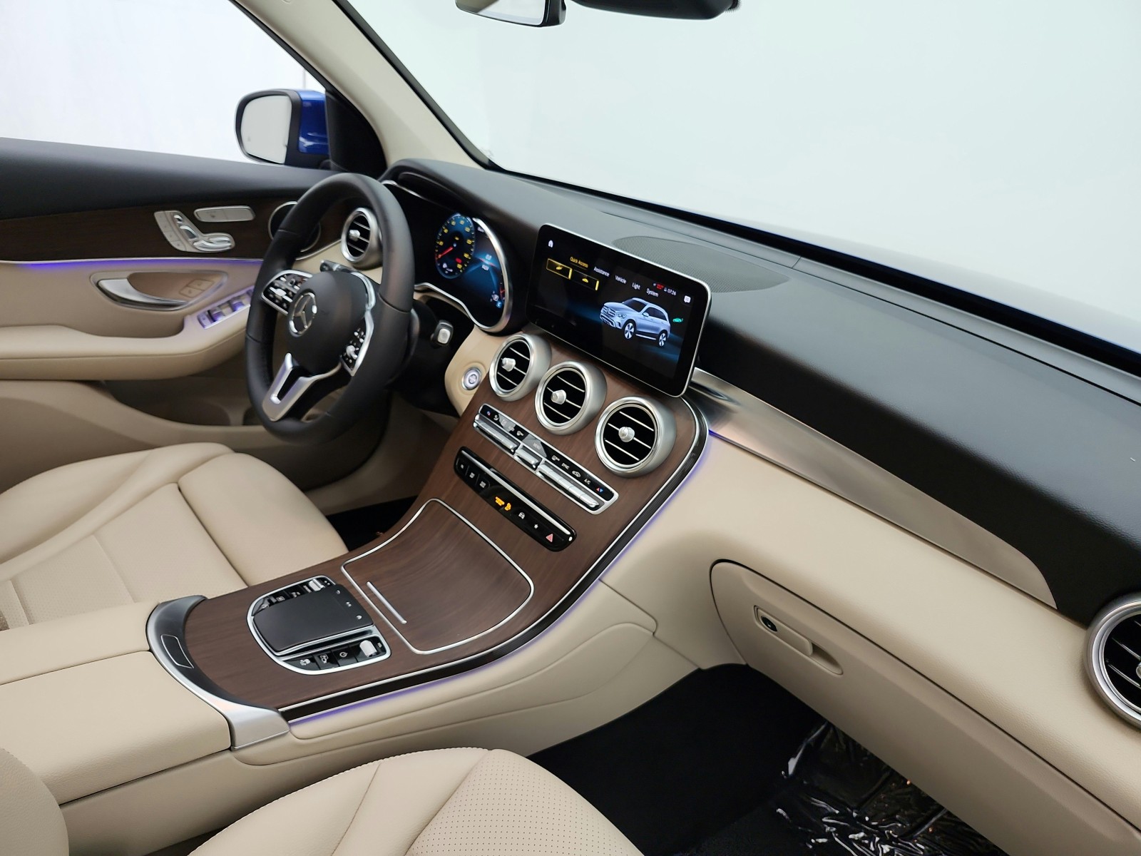 Used 2022 Starling Blue Metallic Mercedes-Benz GLC 300 SUV image 19
