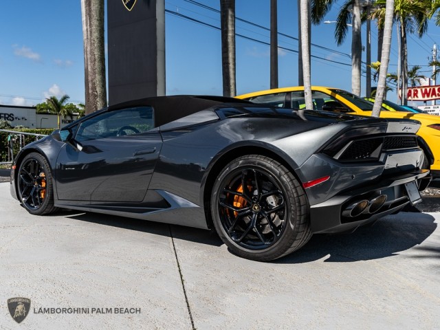 2019 Lamborghini Huracan Spyder in , 