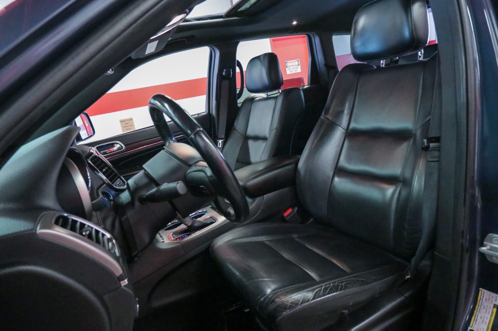 Used Car 2021 Jeep Grand Cherokee  Limited For Sale Under $25,000 In Austin, Texas