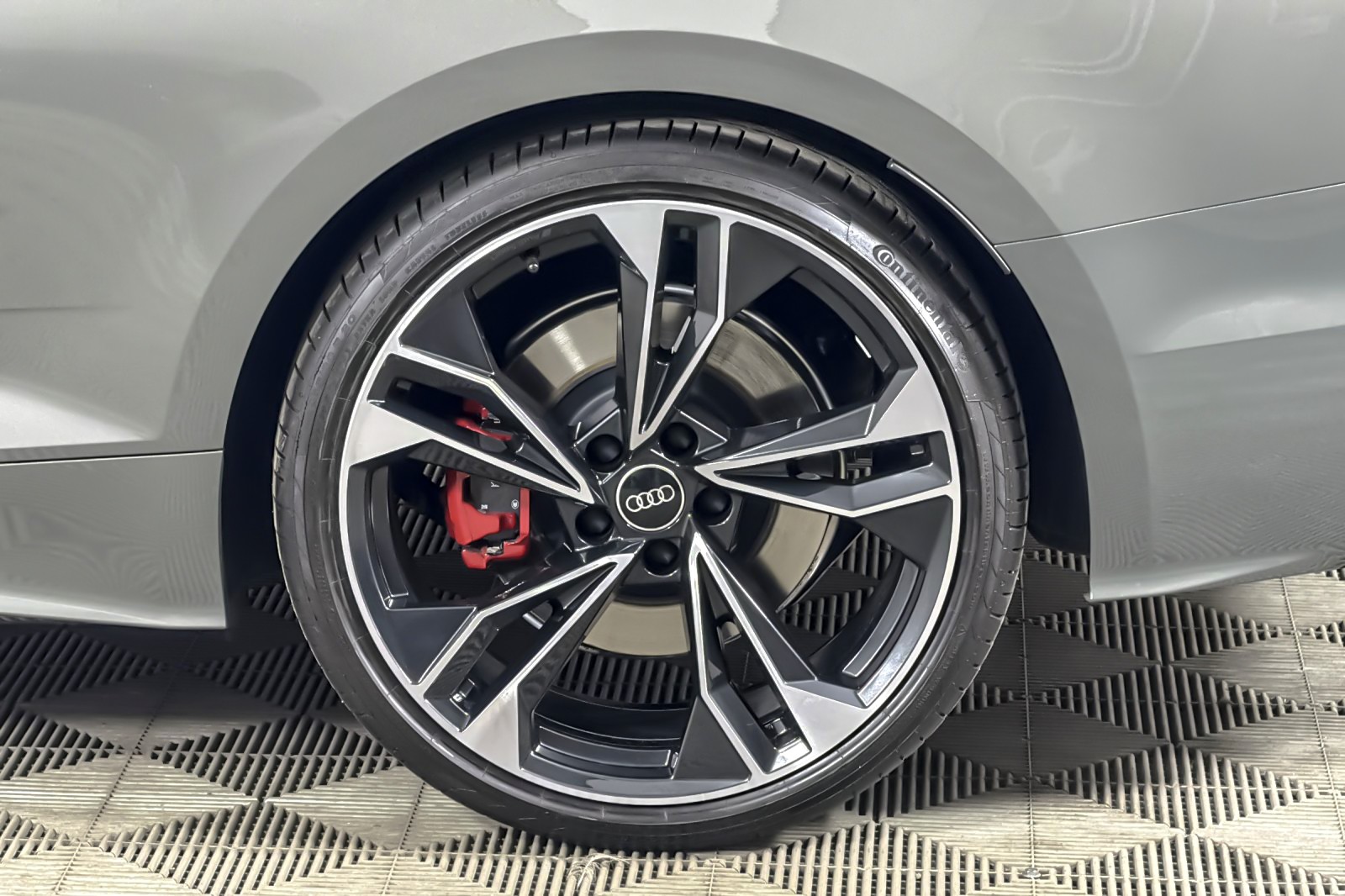 Used 2023 Chronos Gray Metallic Audi Premium Plus 3.0 TFSI quattro image 25