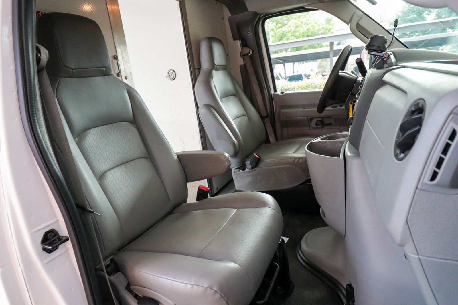 Used Car 2023 Ford E-series Cutaway  For Sale Under $35,000 In Austin, Texas