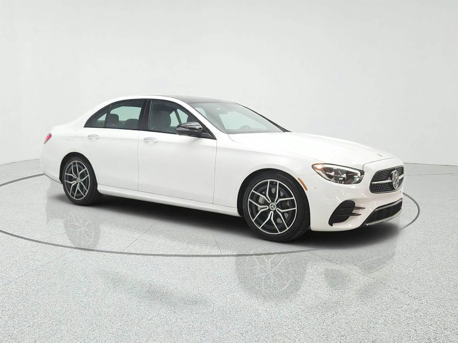 Certified Used 2022 Polar White Mercedes-Benz E 350 RWD Sedan image 3