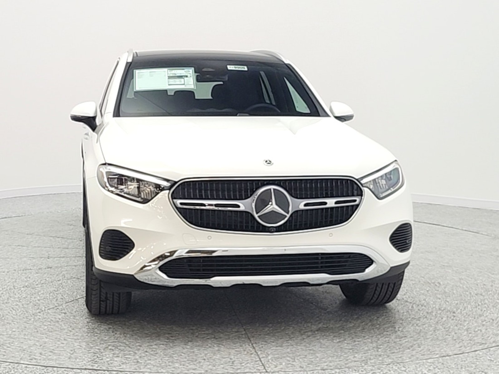 New 2026 Polar White Mercedes-Benz GLC 300 image 2