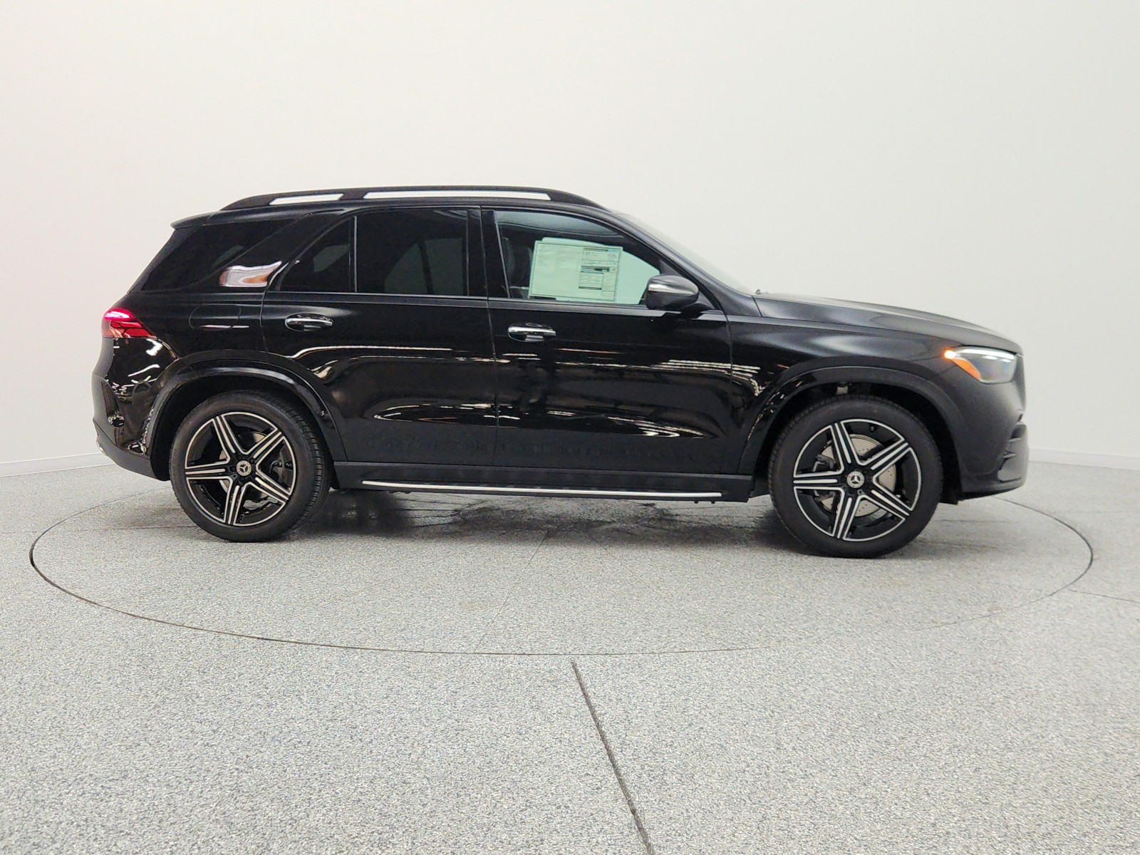 New 2026 Obsidian Black Metallic Mercedes-Benz GLE 450 4MATIC® SUV image 4