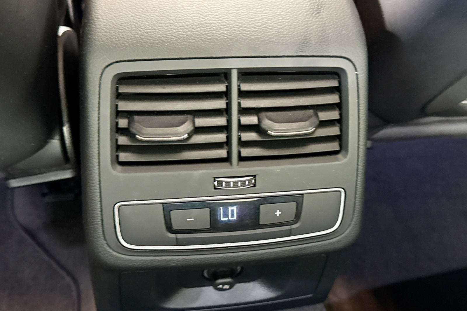 Used 2022 Mythos Black Metallic Audi  image 24